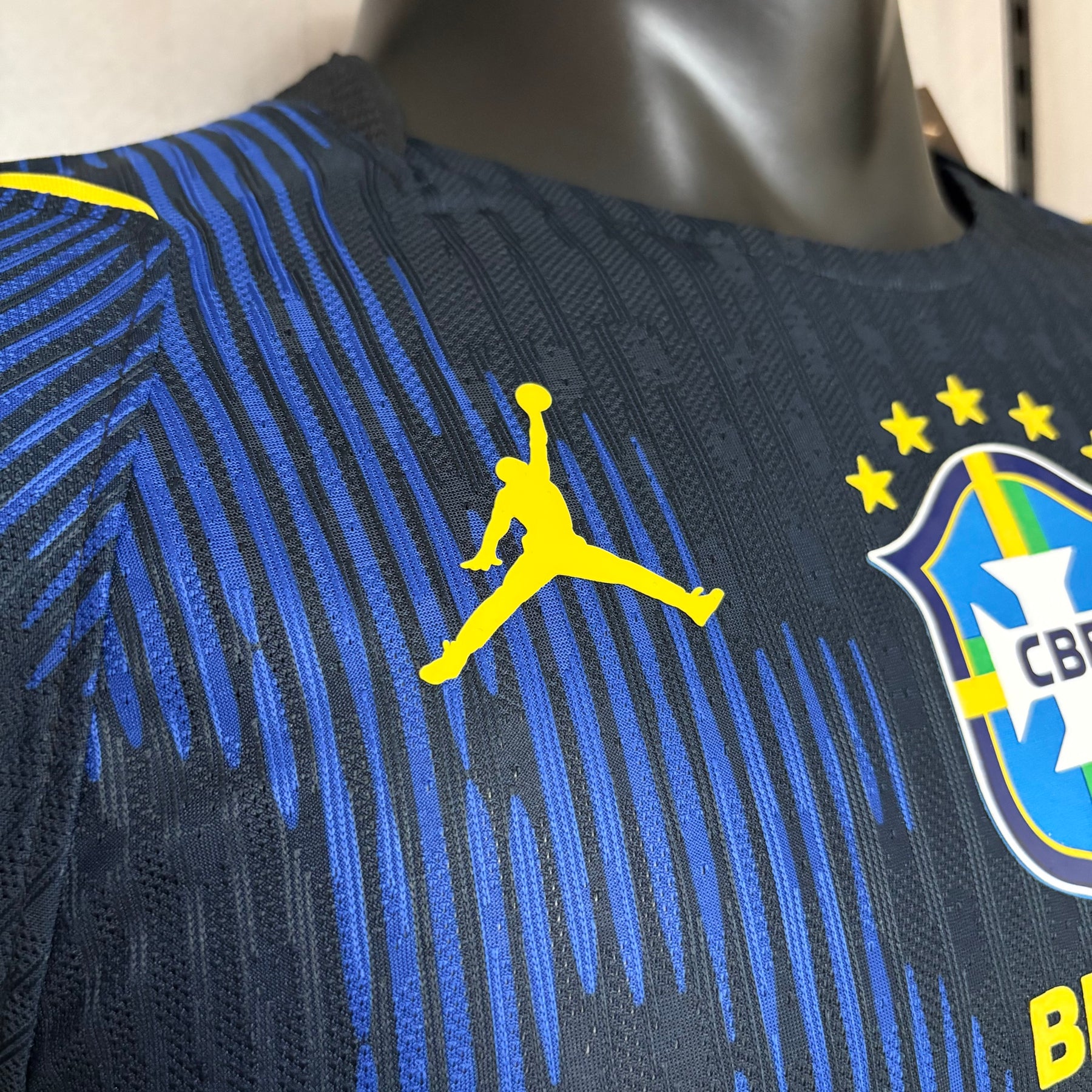Camisa Brasil - 2026 Away Versão Jogador